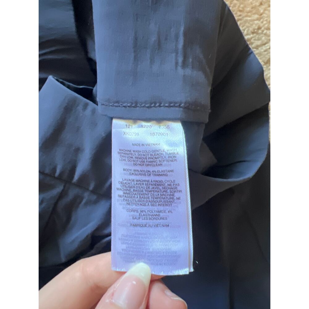 NWOT Columbia Women’s Lightweight Navy Cargo Pants Size Large - Picture 4 of 5